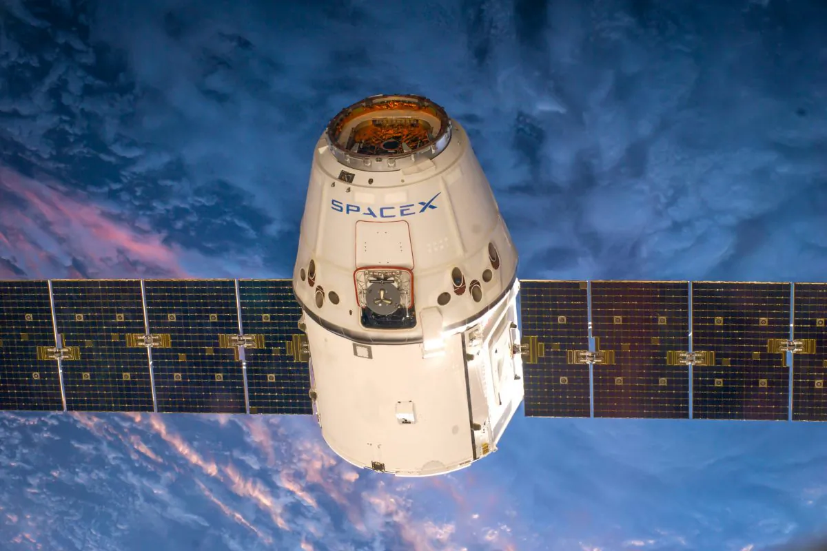 SpaceX's CRS-5 Dragon seen in orbit, March. 12, 2014. (SpaceX)