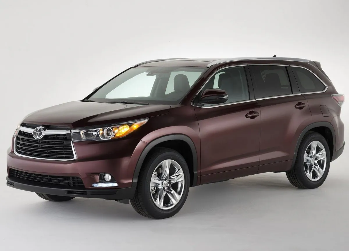 2015 Toyota Highlander (Courtesy of NetCarShow.com)