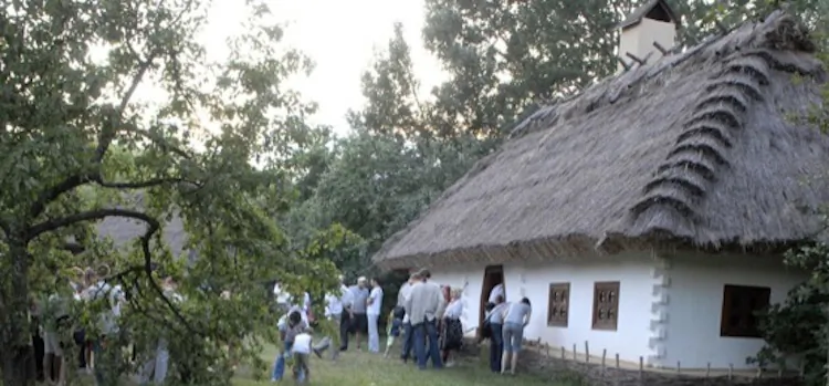 Andriy Konyuk builds his eco-home with straw filled walls, in the Poltava region of Ukraine. (Courtesy of Vitaly Fasolya/Toloka.info)