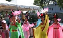 Falun Gong Participates Tenth Time in the Evanston Independence Day Parade