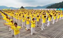 Chinese Ministry of Health Breaks 13-Year Taboo on Qigong