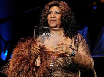Aretha Franklin is inducted into the Apollo Legends Hall of Fame on June 14 in New York City. (Jemal Countess/Getty Images)
