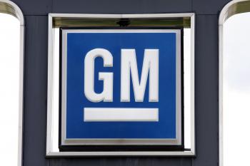 A GM logo is seen at a General Motors used car dealership at the Troy Motor Mall August 17, 2010 in Troy, Michigan.  (Bill Pugliano/Getty Images)