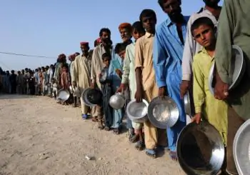 Pakistan Floods Spread South, Affecting Thousands