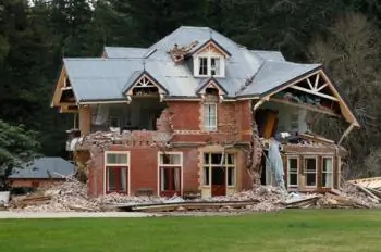 State of Emergency Lifted in NZ Quake Zone