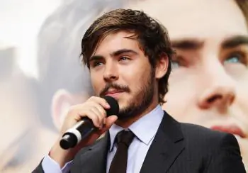 Zac Efron Greeted by Excited Sydney Fans