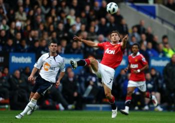 Manchester United's English forward Michael Owen controls the ball against Bolton Wanderers during their English Premier League football match at The Reebok Stadium in Bolton. (Paul Ellis/AFP/Getty Images) Manchester United's English forward Michael Owen controls the ball against Bolton Wanderers during their English Premier League football match at The Reebok Stadium in Bolton. (Paul Ellis/AFP/Getty Images)