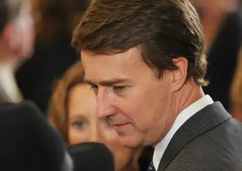 Edward Norton Recognised for Crowdrise Website