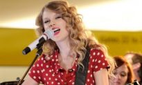 Taylor Swift Wax Figure Unveiled at Madame Tussauds in NY