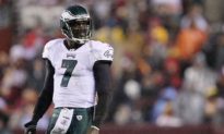 Michael Vick Nearly Perfect on Season, Destroys Redskins on Monday Night