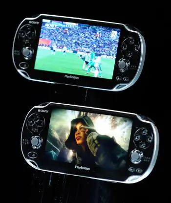 Sony NGP and Nintendo 3DS Prepare to Annihilate Smartphone and Tablet Gaming