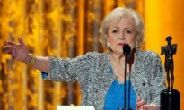 Betty White: SAG Comedy Award Given to Betty White