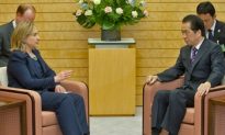 Hillary Clinton Visits Japan, As Nuclear Crisis Drags On