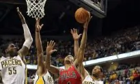 Rose Lifts Bulls to 3—0 Over Pacers