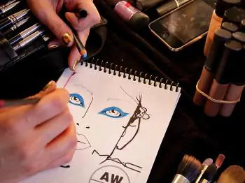 Face Forward: How to Wear Bright Colors