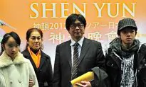 Artists and Art Lovers Love Shen Yun