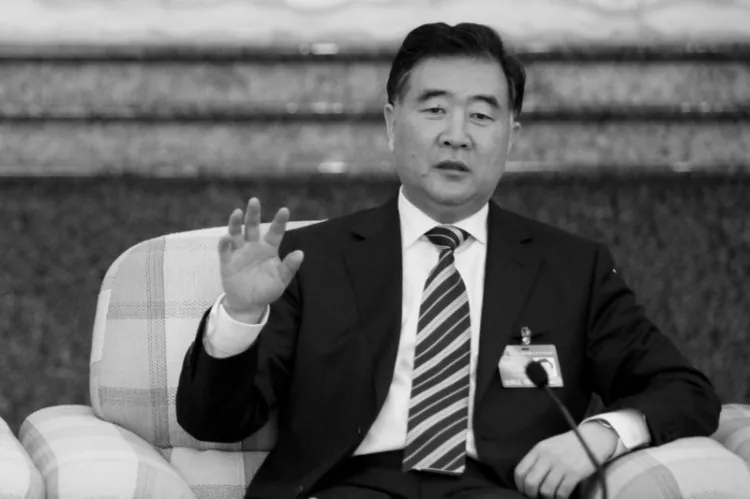 Wang Yang, the party chief of China’s Guangdong province, has been a prominent voice within the one-party rule regime to promote political reform. Recently, Shenzhen, a major city in Guangdong, is set to have 163 companies elect leaders for trade unions through democratic process. (The Epoch TImes)