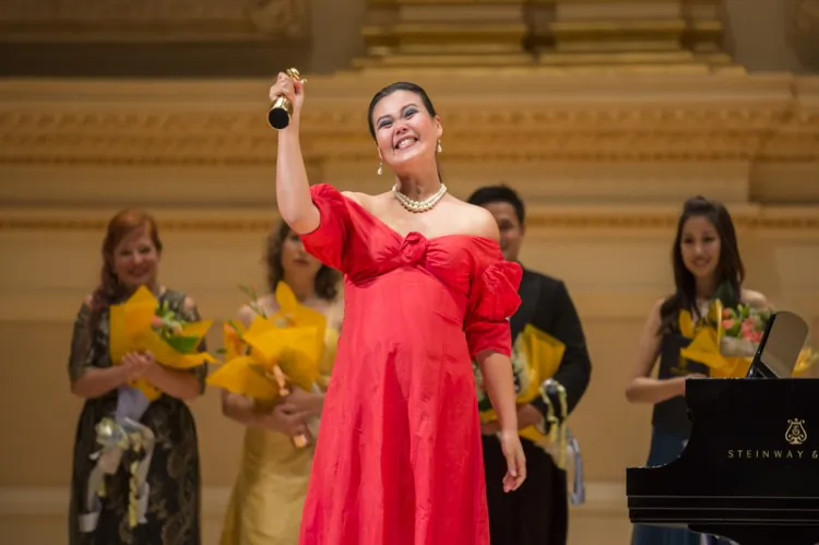 The award ceremony of NTD's annual vocal competition concludes at Carnegie Hall. (DAI BING/THE EPOCH TIMES)
