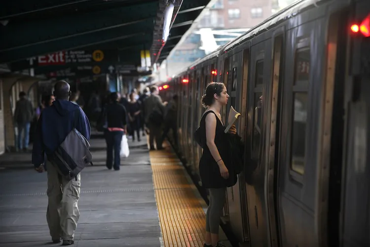 People ride the New York City subway into Manhattan during the morning commute on September 9, 2011 in New York City. (Spencer Platt/Getty Images)