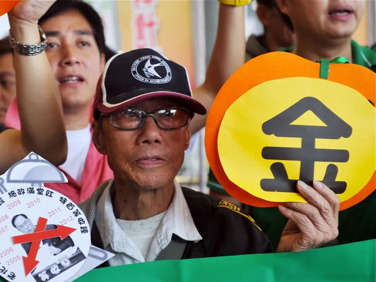 Executive Donald Tsang in Hong Kong on Oct 12, 2011. Donald Tsnag has been increasingly unpopular and is now facing an impeachment threat over bribery charges. (Laurent Fievet/AFP/Getty Images)