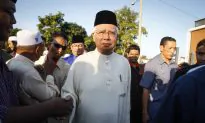 Malaysian Police Probe Conspiracy to Topple Premier