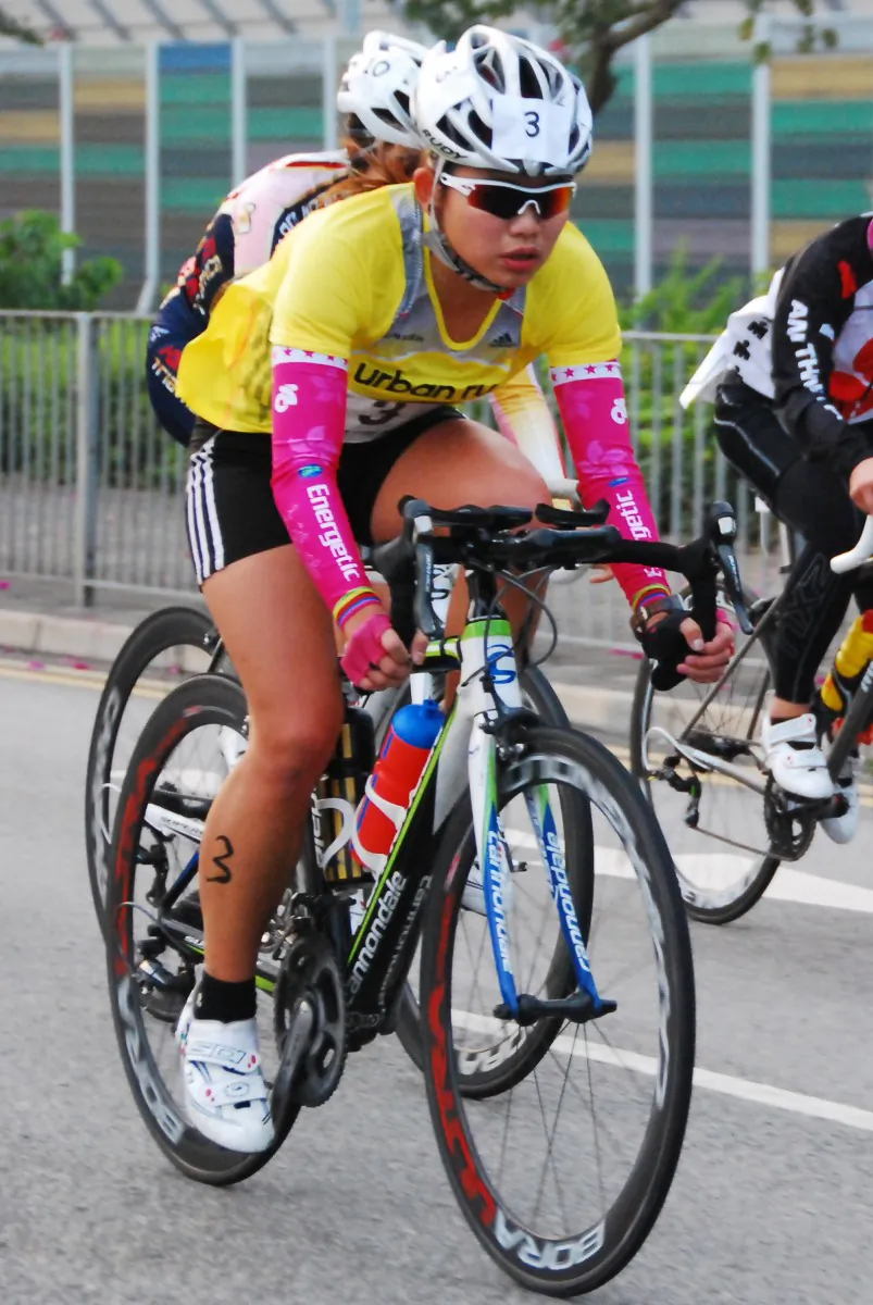 Joyce Cheung during the cycle leg of 2013 Duathlon Series Race 1 on Sunday Jan 13. She won the women’s category of the Elite Open category. (Hong Kong Triathlon Association)