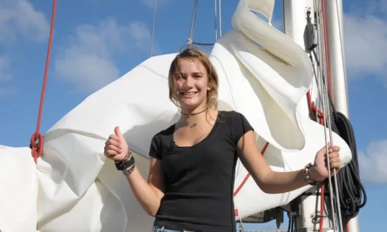 Dutch Teen Completes Sail Around the World at 16