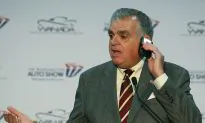 Transportation Secretary Seeks to End Distracted Driving