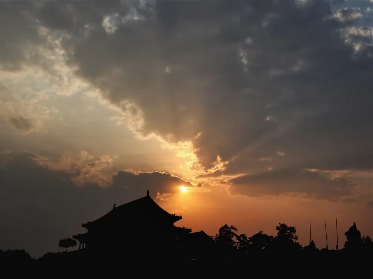 Tiananmen Gate at sunset on June 4, 2012 in Beijing. Approximately two weeks ago, the CCP announced the full selection of delegates. (Feng Li/Getty Images)