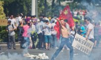 U.S. Ambassador’s Car Attacked in Chinese Anti-Japan Protests