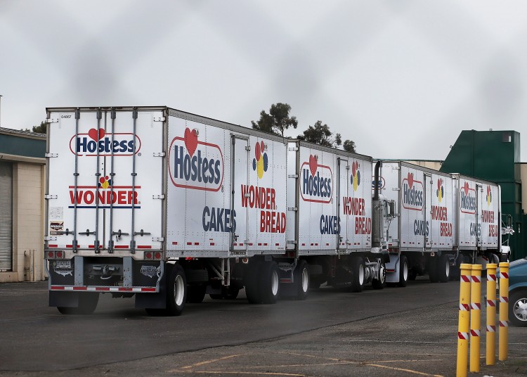 Hostess to Enter Mediation With Union