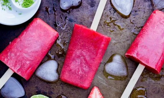 Delicious Immune Boosting Popsicles (Recipe)