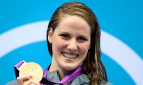 American Swimmers Win Gold in Backstroke