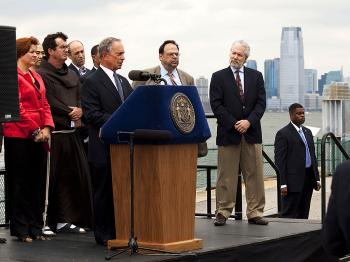 New York City Mayor Michael Bloomberg (C), Council Speaker Christine Quinn (L), and religious leaders hold a press conference on Governor's Island to speak about the NYC Landmarks Commission vote to deny 45-47 Park Place landmark status, August 03. (Michael Nagle/Getty Images)