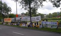 Ottawa Falun Gong Rally Marks Decade of Brutal Persecution