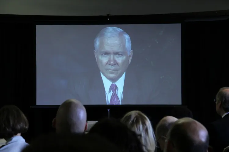 Former U.S. Defense Secretary Robert Gates, speaking from Texas via video hookup to a forum in Washington, D.C., accused members of Congress of “managerial cowardice” in failing to reach agreement on dealing with the U.S. budget deficit. (Shar Adams/The Epoch Times)