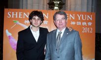 Attorney Travels 1000 Miles To Catch Shen Yun in San Francisco