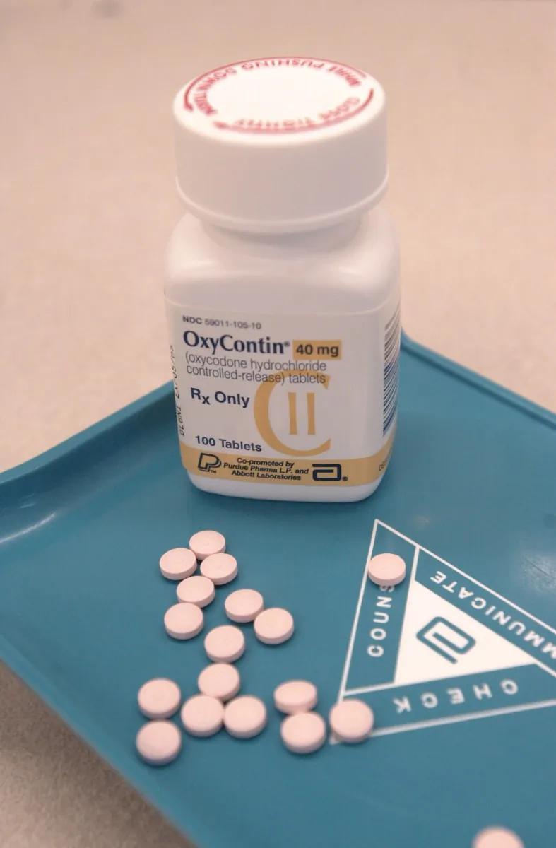 A 40 mg bottle of OxyContin. The highly addictive painkiller was pulled from the market on Mar. 1 and replaced with OxyNeo, a new version designed to be more difficult to abuse. Ontario First Nations are seeking government support for a potential mass withdrawal in their communities due to the discontinuation of the drug. ( Darren McCollester/Getty Images)
