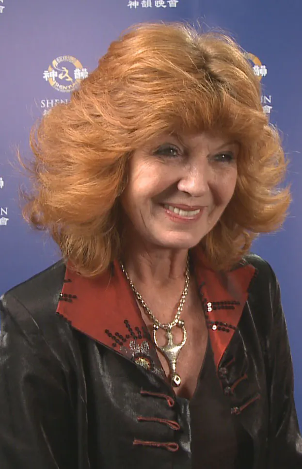 Rula Lenska, British star of television, stage, and screen, said “Shen Yun was absolutely wonderful, absolutely wonderful.”