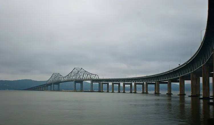 A view of Tappan Zee Bridge on July 28, 2012. (Charlotte Cuthbertson/The Epoch Times)