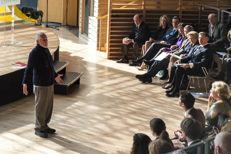 Architect Richard Saul Wurman speaks at the Municipal Art Society of New York on Oct. 18. (Benjamin Chasteen/The Epoch Times)