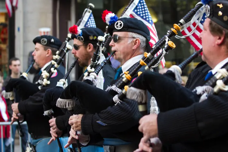 Members of the junior Reserve Officers Training Corps march at the Veterans Day Parade in Manhattan on Sunday. (Benjamin Chasteen/The Epoch Times)