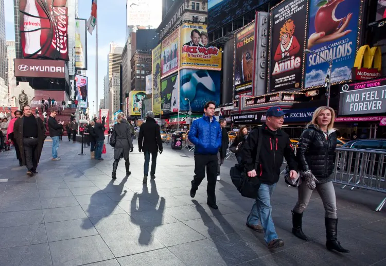 Tourists in Times Square, New York, on Nov. 29, 2012. (Samira Bouaou/The Epoch Times)