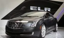 Paradis Promotes Canada to Carmakers at Auto Show