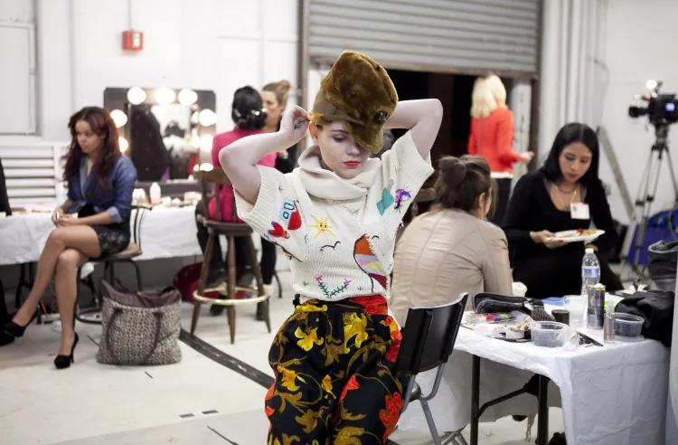 A model wearing Born Again Vintage. (Samira Bouaou/The Epoch Times)