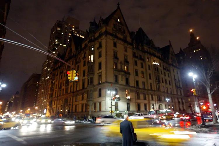 A night view of 1 West 72 Street in New York City, where only two of 103 apartments are available for sale. (Matthew Peyton/Getty Images)