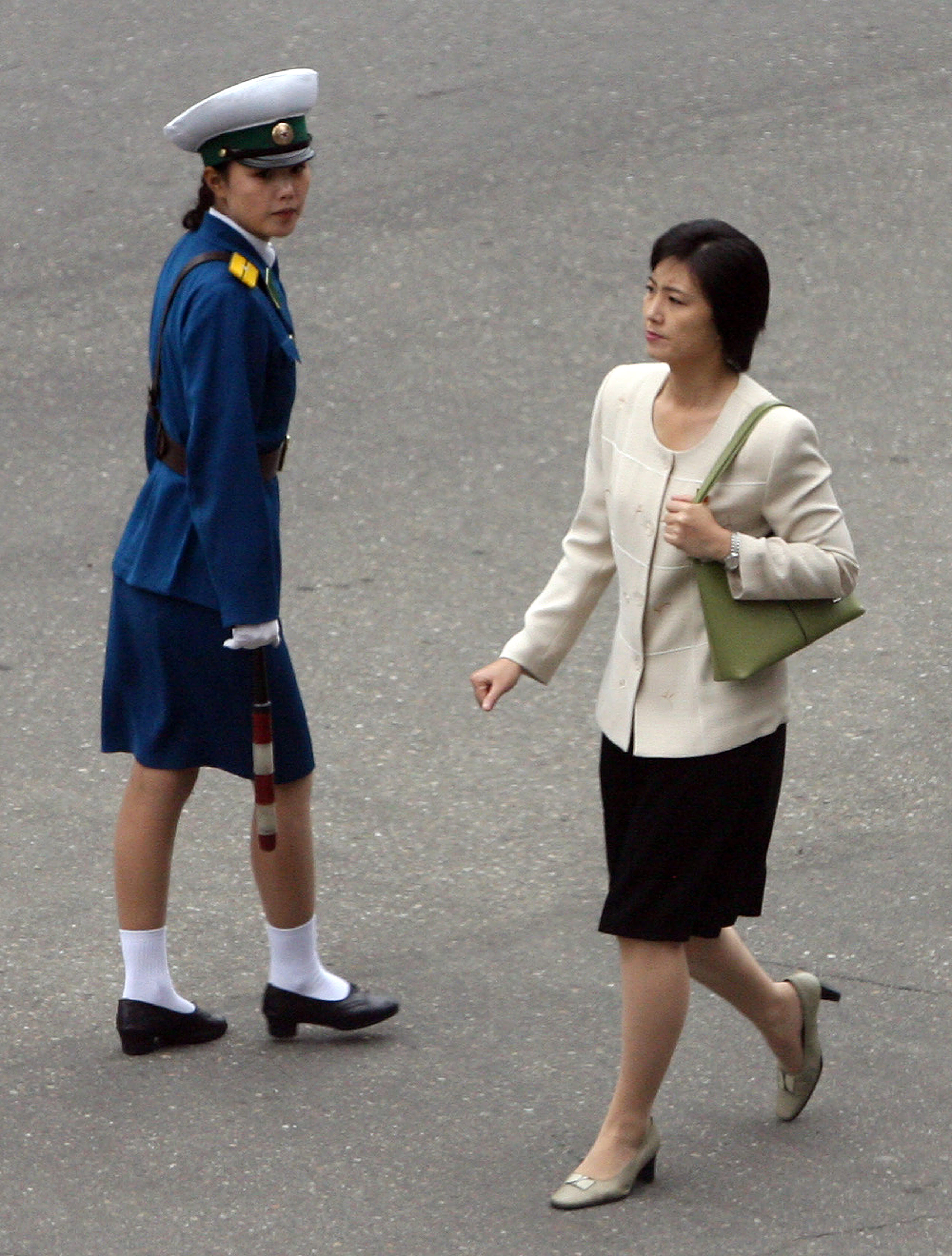  North  Korean  Women Embrace Western Fashion By Stealth