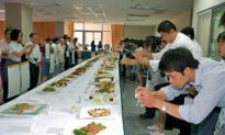 Prominent Chinese Chefs Test Their Culinary Skills