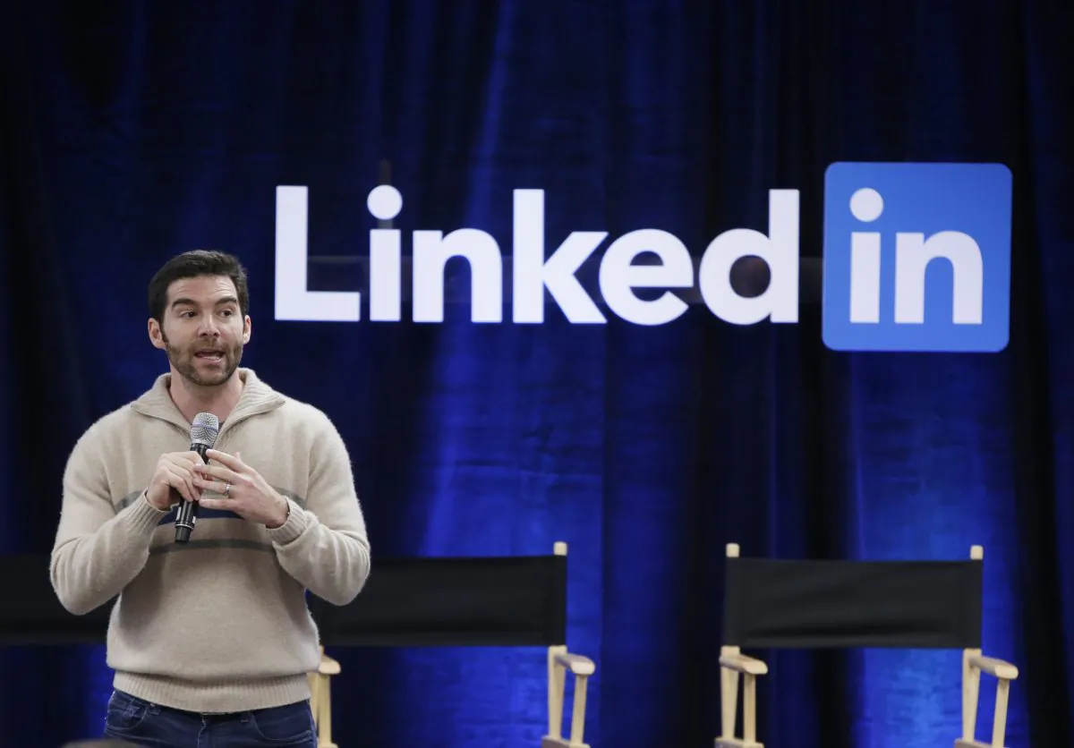 LinkedIn CEO Jeff Weiner at LinkedIn headquarters in Mountain View, Calif., on Nov. 6, 2014. (AP Photo/Marcio Jose Sanchez)