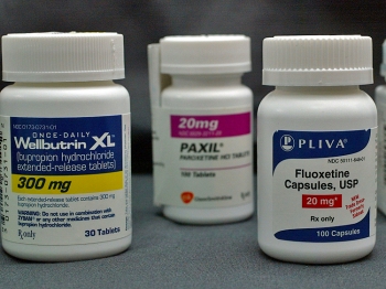 Antidepressant pills (L-R) Wellbutrin, Paxil, Fluoxetine and Lexapro. (Joe Raedle/Getty Images)